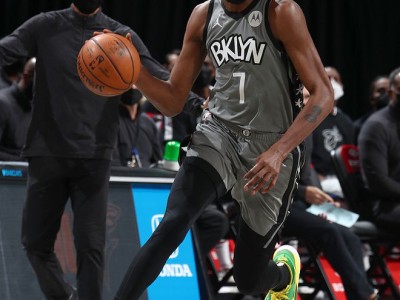 开云体育官网-勇士主帅凯文·杜兰特宣布退役，结束13年NBA生涯