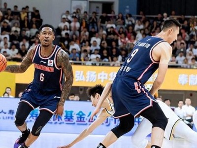 开云体育官网-高能碰撞！球员们的激烈竞争