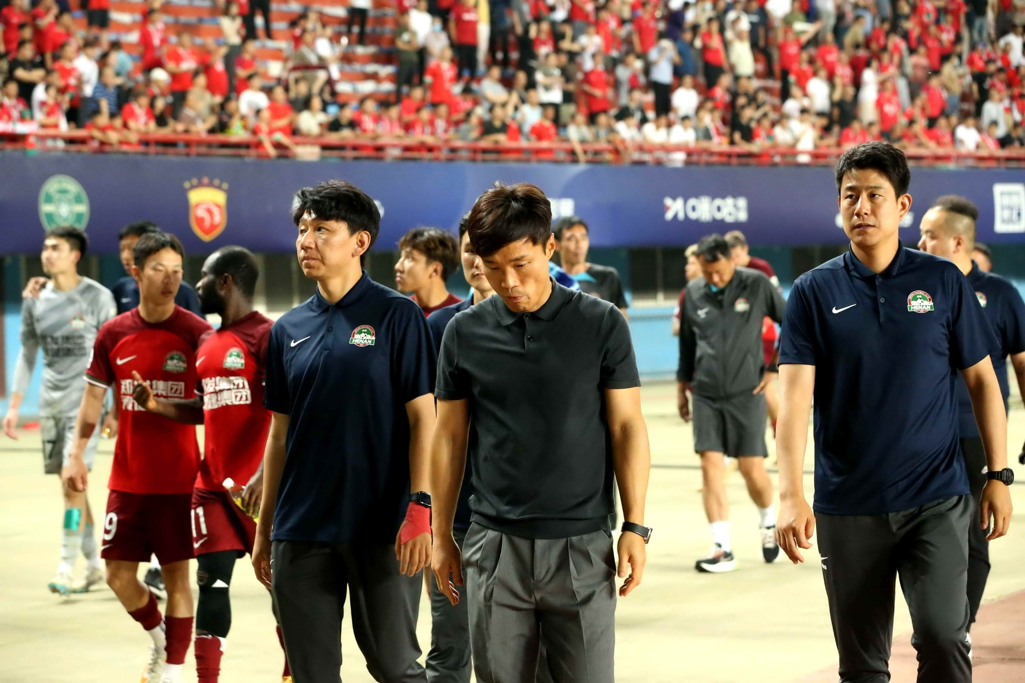 里尔客场痛失卡昂逆转，连胜势头暂止